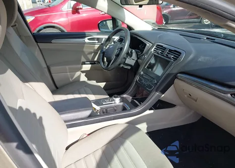 2017 Ford Fusion Se z USA, uszkodzony, nr VIN 3FA6P0H71HR102691